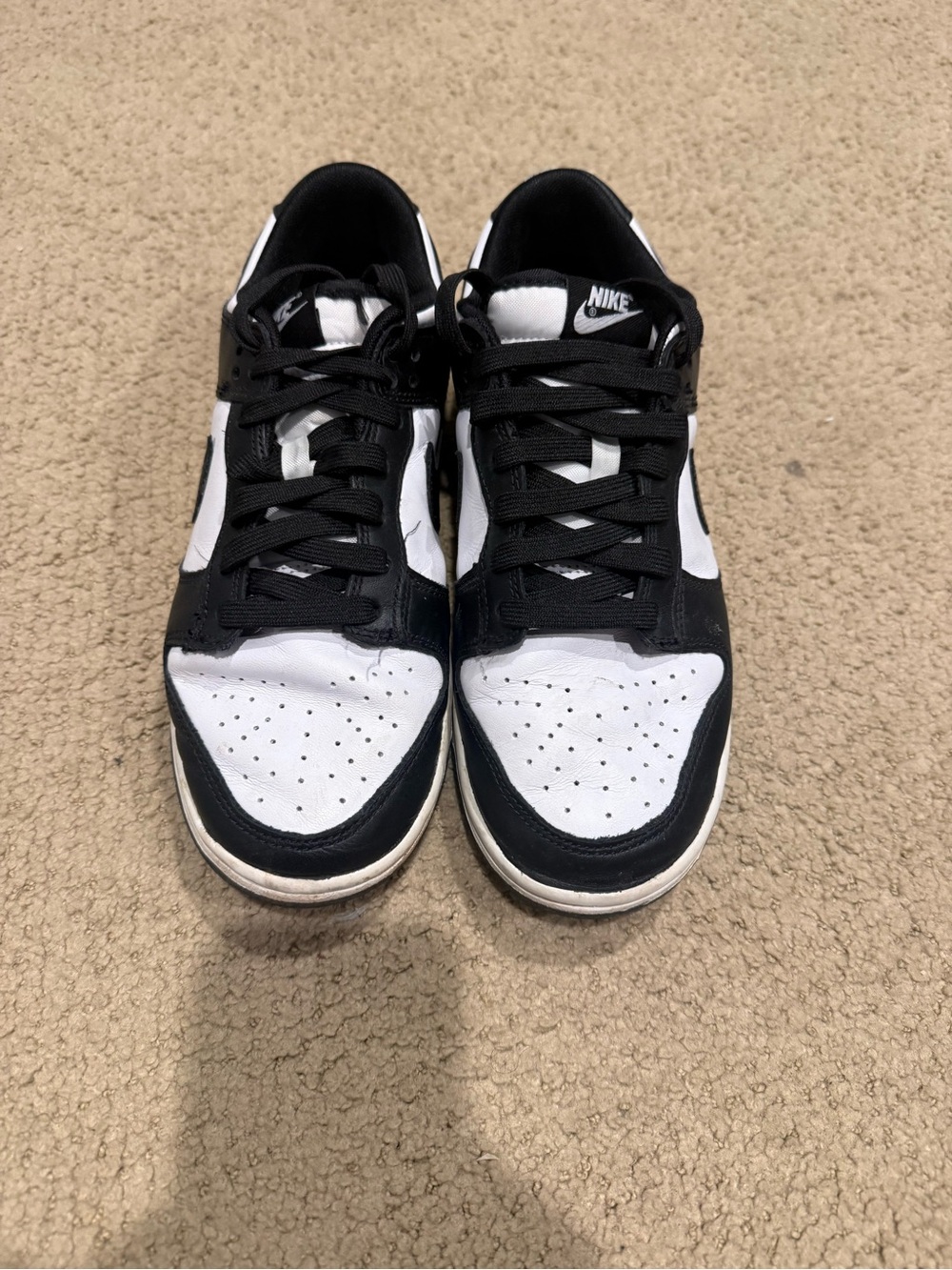 Nike Men’s Black and White Low-Top Sneakers — Classic Two-Tone